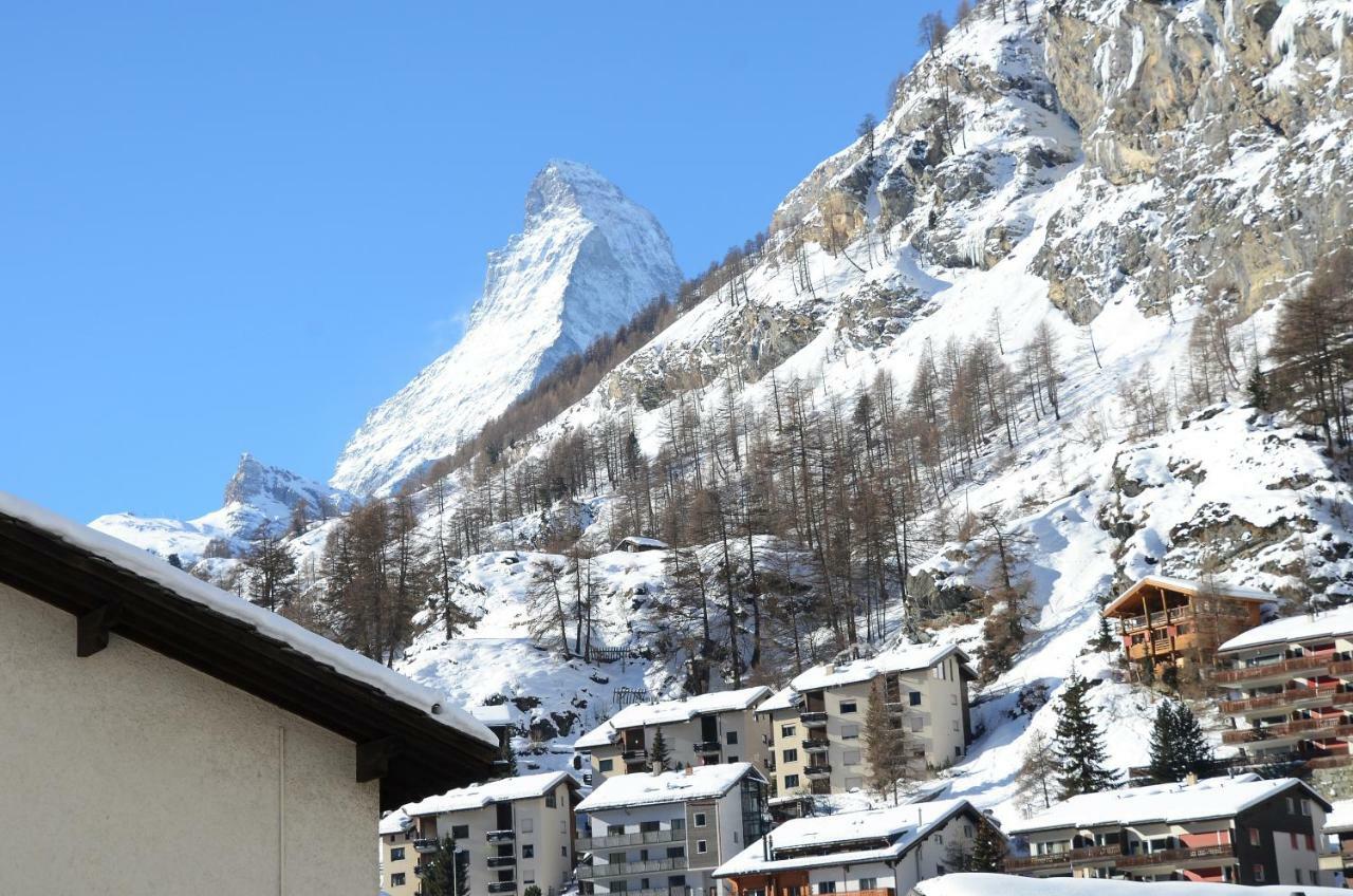 Ferienwohnung Haus Viktoria A Zermatt Exterior foto